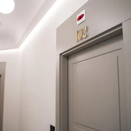 Boemi Smart Πανσιόν